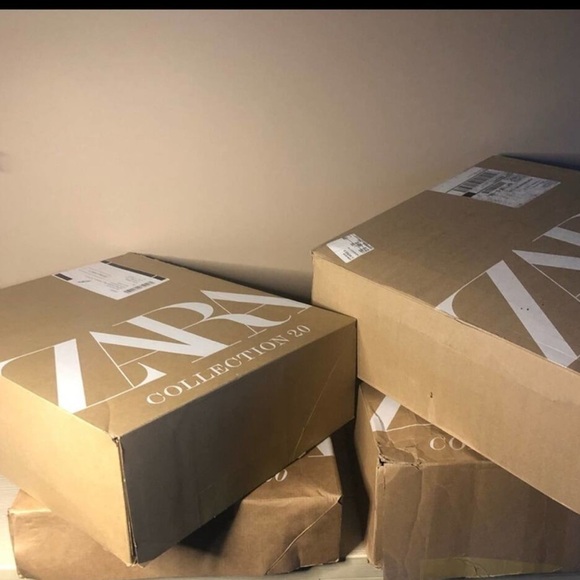 ⭐️ POSHMARK GOLD STAR AMBASSADOR II⭐️Shop with Confidence - Picture 4 of 5